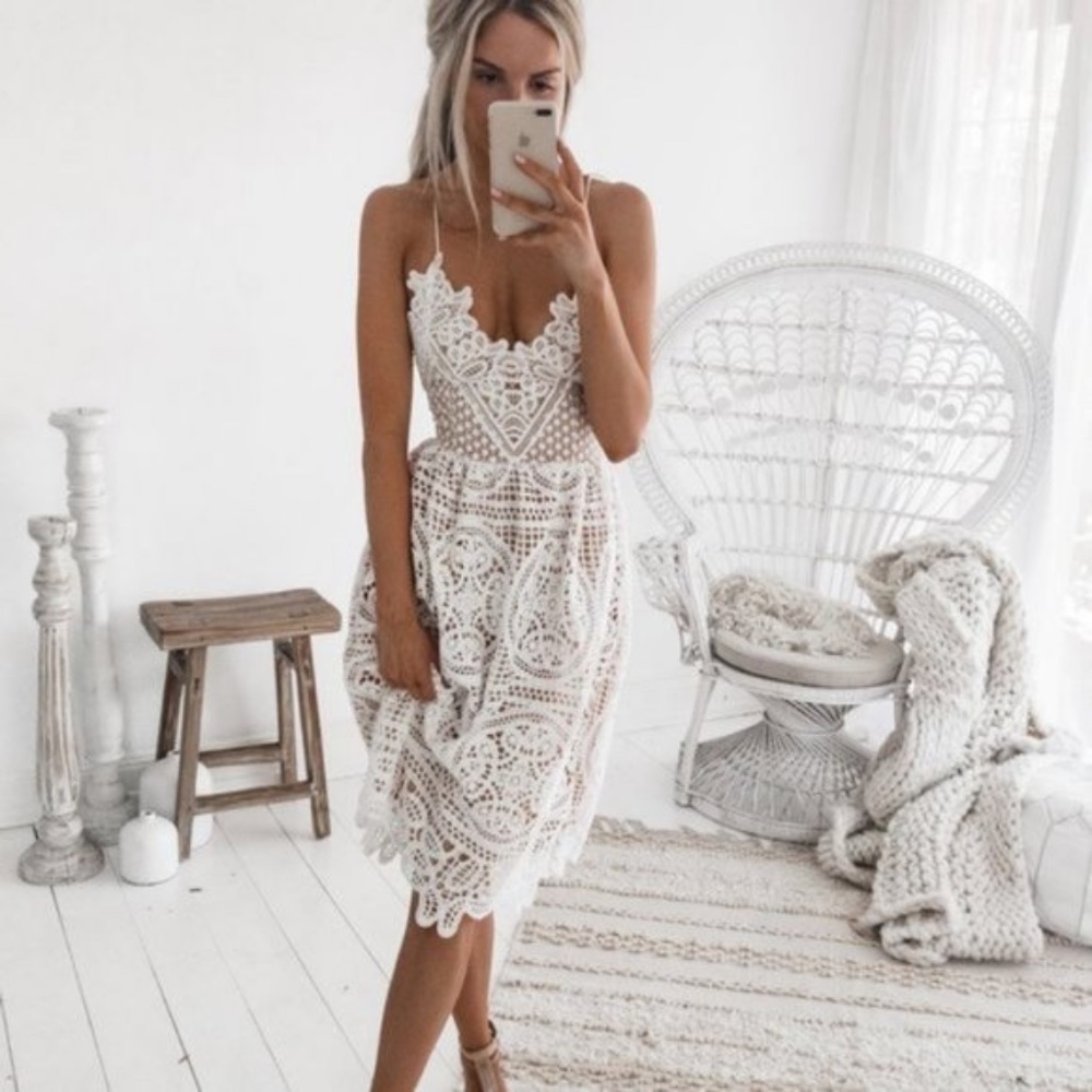 BellanBlue White Lace Midi Dress - Picture 2 of 10